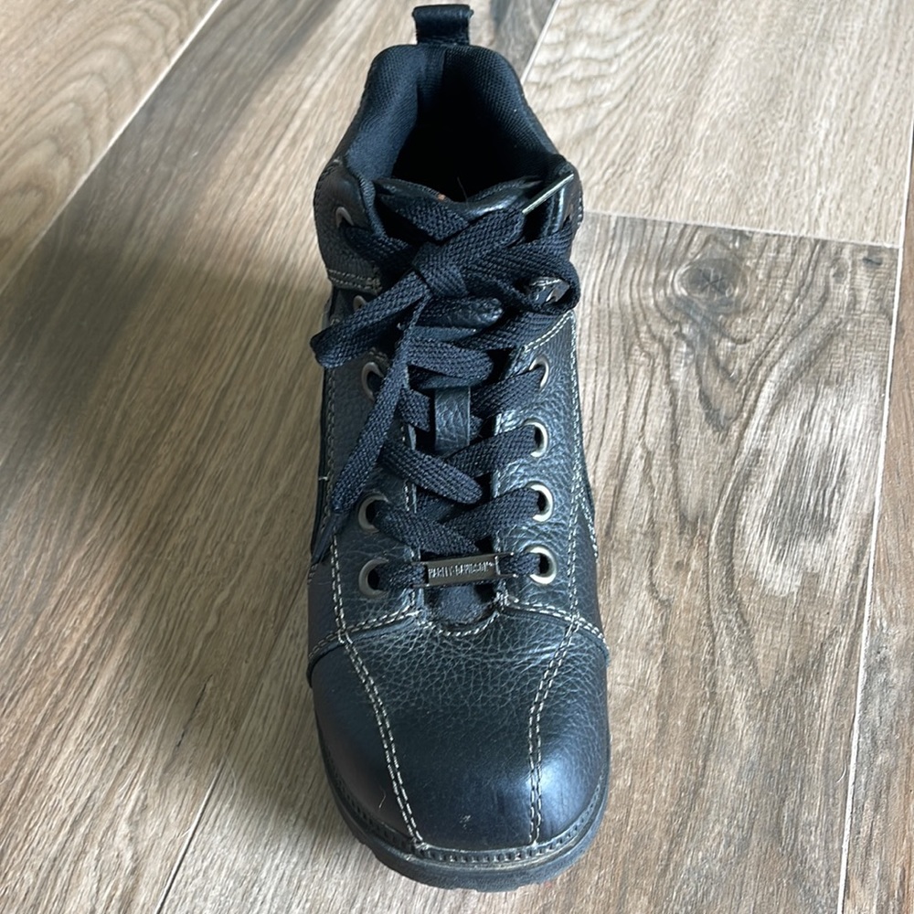 Harley-Davidson Motorcycle boots. Black low rise lace up boots size 9. Chunky - Picture 6 of 15